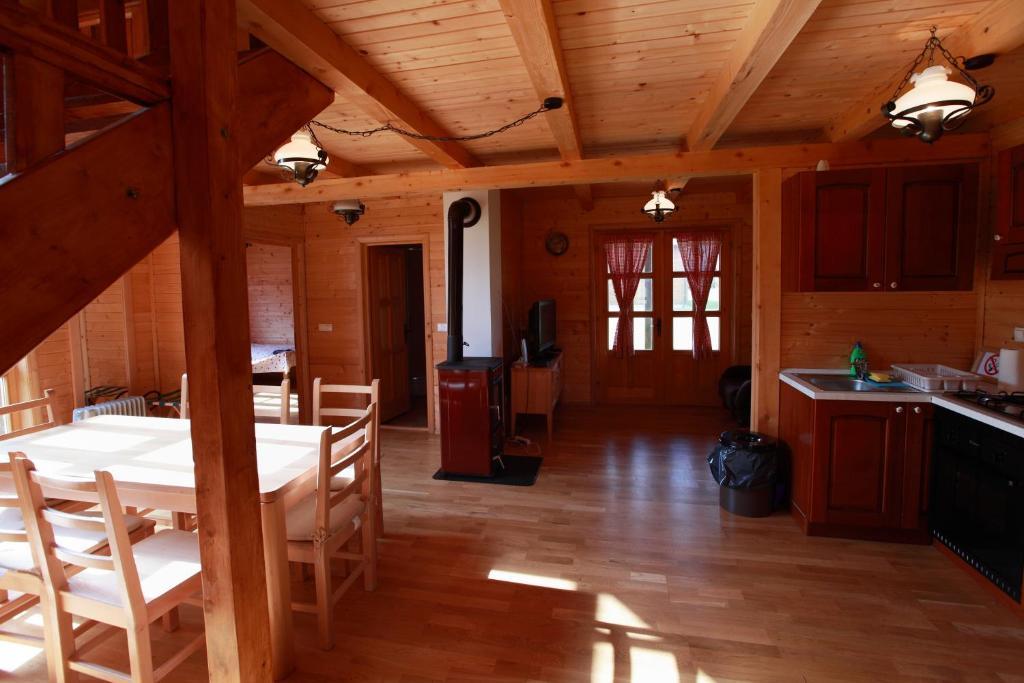 Krasograd Villa Pisarovina Rum bild